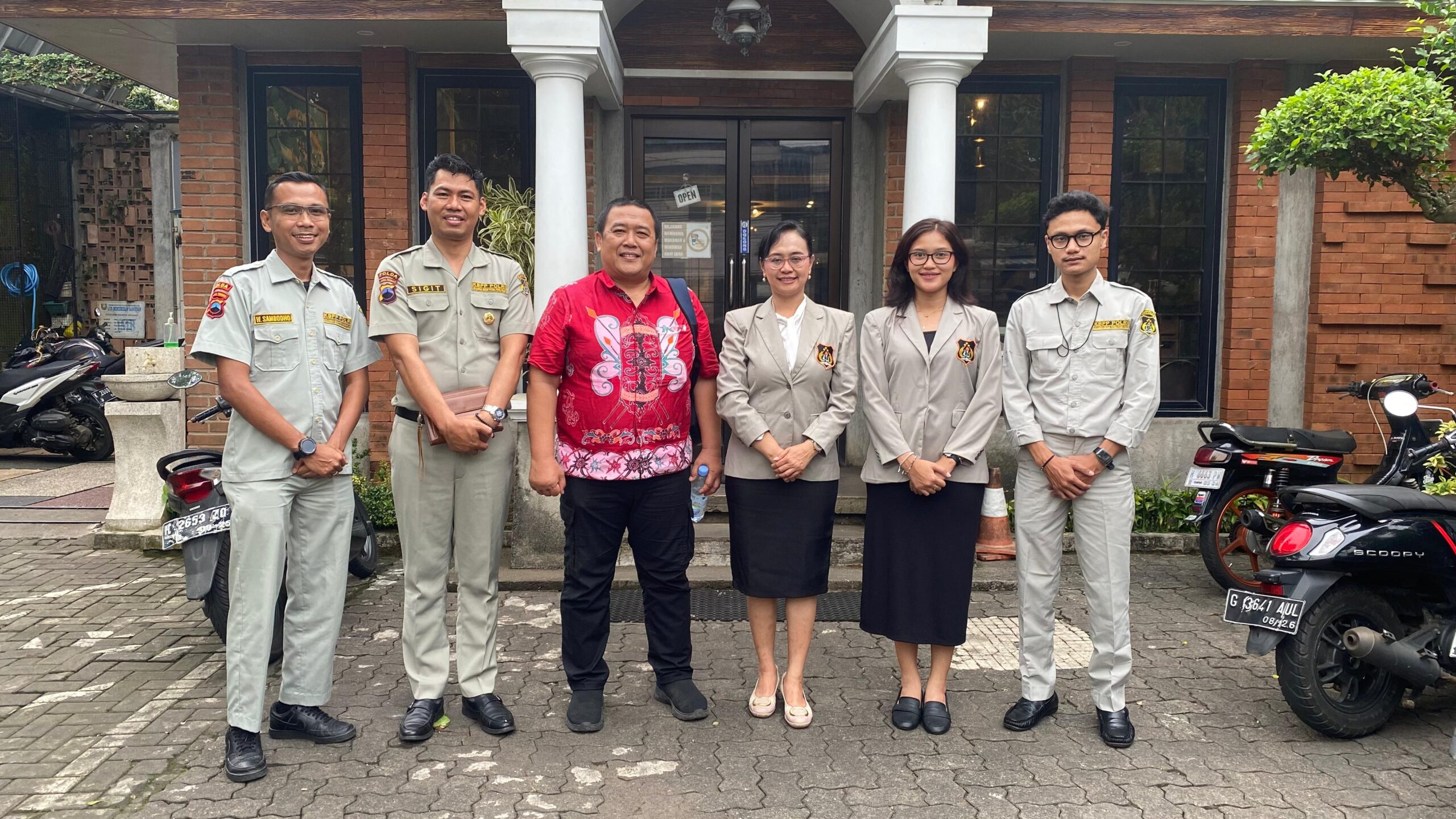 KELUARGA BESAR PUTRA PUTRI POLRI (KBPP POLRI) PROVINSI JAWA TENGAH DALAM RANGKA PENGUATAN PERAN STRATEGIS ORGANISASI MENDUKUNG CITRA POLRI DAN STABILITAS KAMTIBMAS DI ERA MODERN